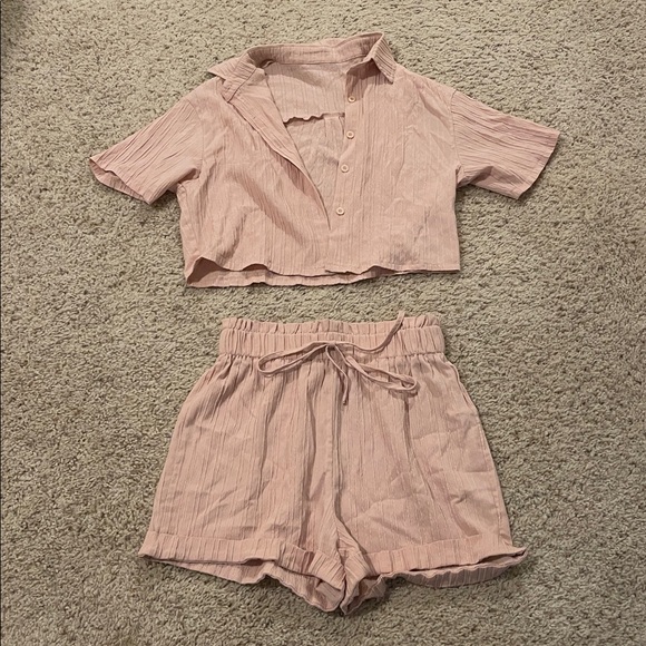 Shein Nude colored shorts set size small NWOT #74 - Picture 2 of 6
